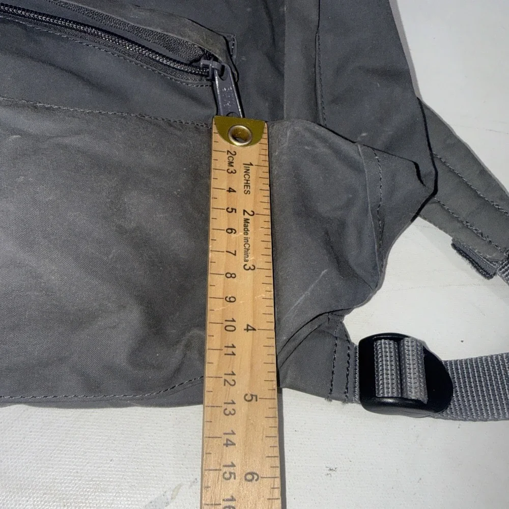 Fjallraven Kanken Classic Backpack Black Grey 23510 Travel School Bag Day Pack